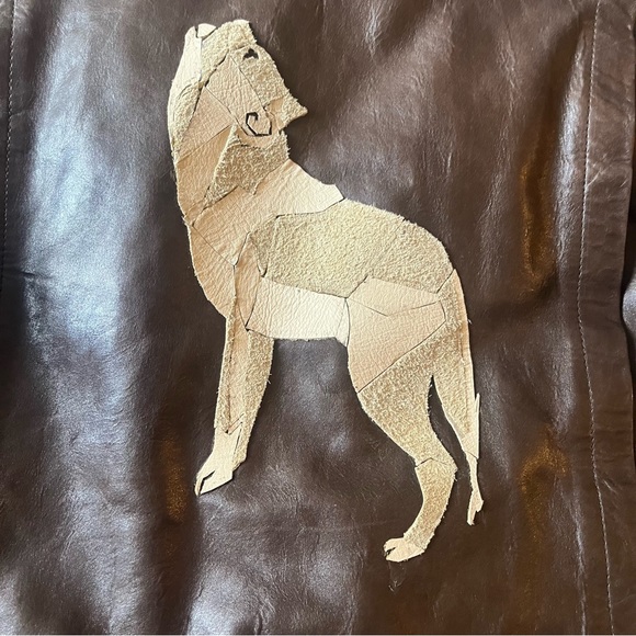 VINTAGE L’AVION FRENCH FLUFFY LEATHER JACKET WOLF DESIGN STITCHED ON BACK - Picture 5 of 9